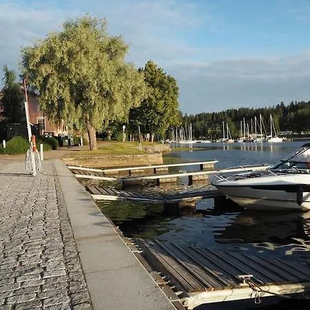Viihtyisae Ja Tilava Yksioe Porvoon Jokimaisemalla Huoneisto