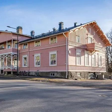 Viihtyisae Ja Tilava Yksioe Porvoon Jokimaisemalla *